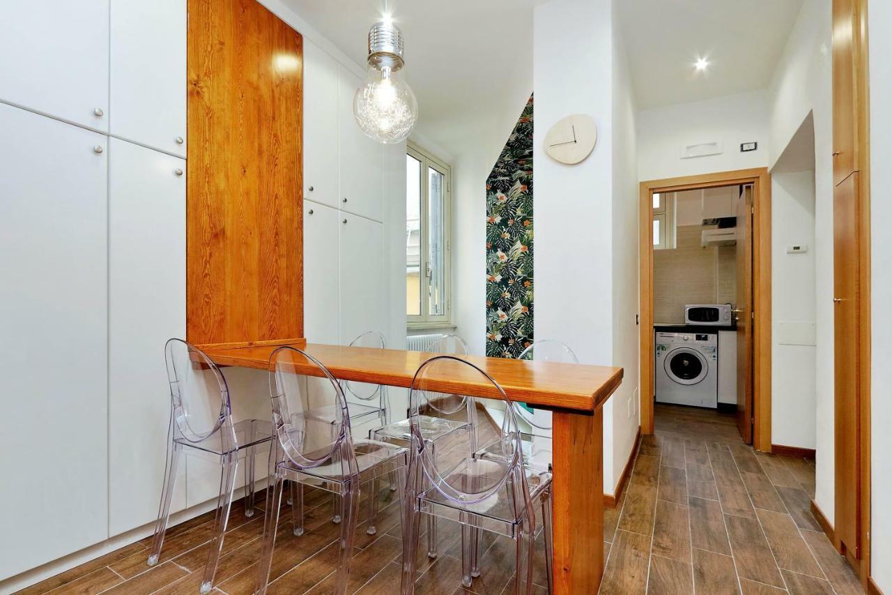 Appartement Style Julia 50 Mt From Colosseum *